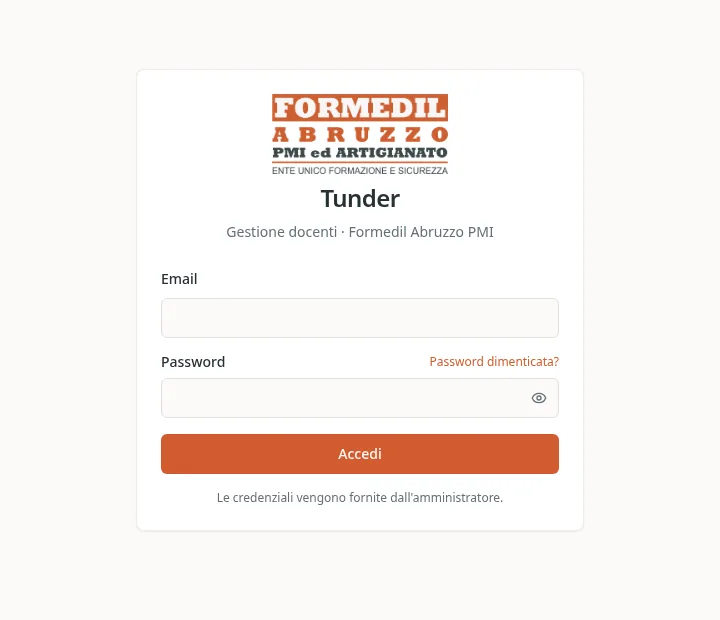 Schermata di accesso di Tunder per Formedil Abruzzo PMI ed Artigianato, con il logo dell'ente, i campi email e password e il pulsante Accedi — software realizzato da Webshop Factory